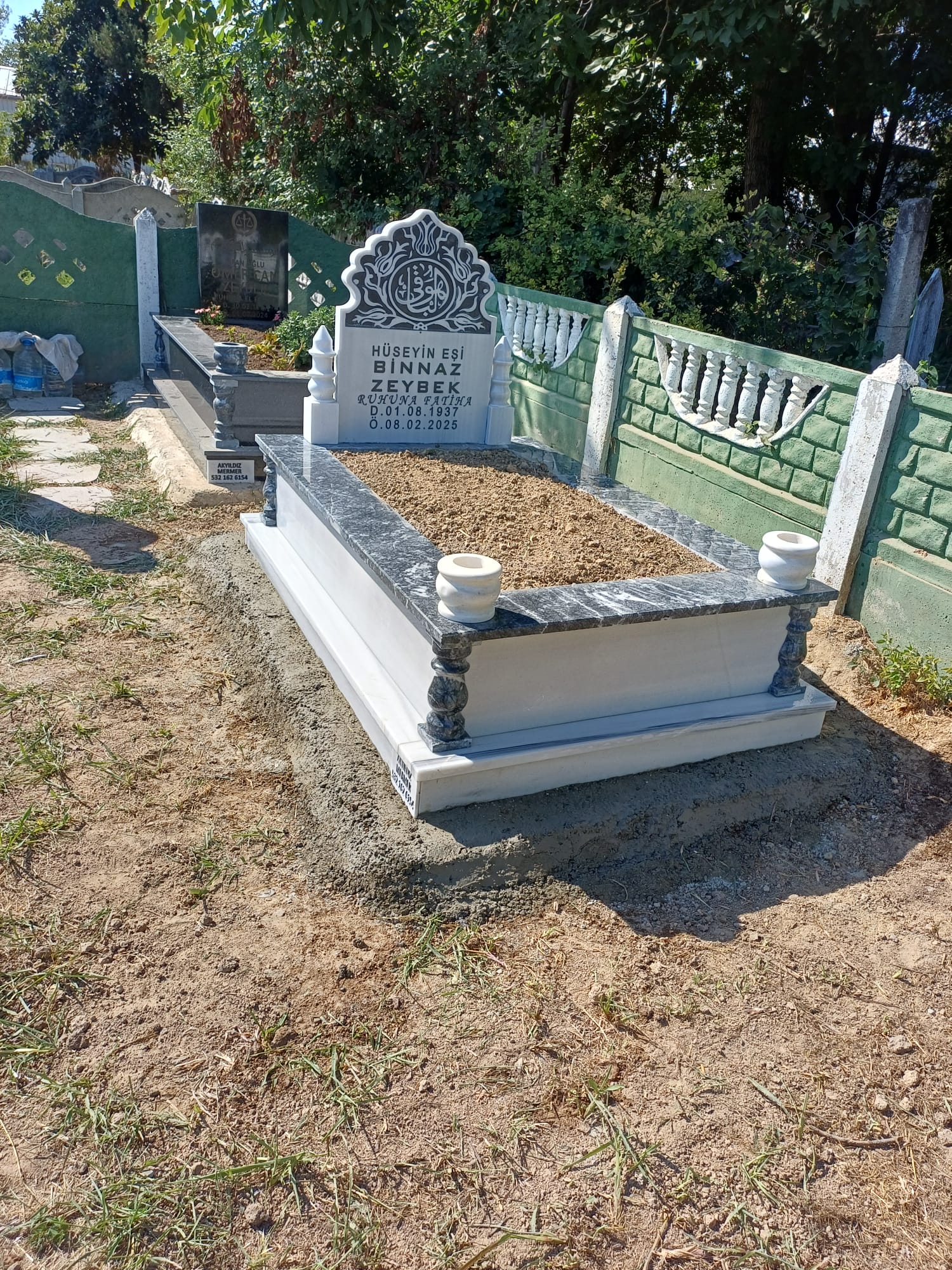 OSMANLI BAŞTAŞI MİNARELİ SÜTUNLU ÇİFT SULUKLU MEZAR